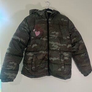 Swiss Tech 100 % Polyester Camouflage Puffer Jacket Girl / Teen Size XXL (18)